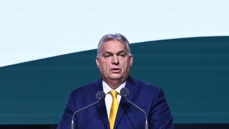 Orbán Viktor Facebook-oldalán üzent Volodimir Zelenszkijnek, kifejezve ezzel a két ország közötti kapcsolatok fontosságát és a közös kihívásokkal való szembenézés szándékát.