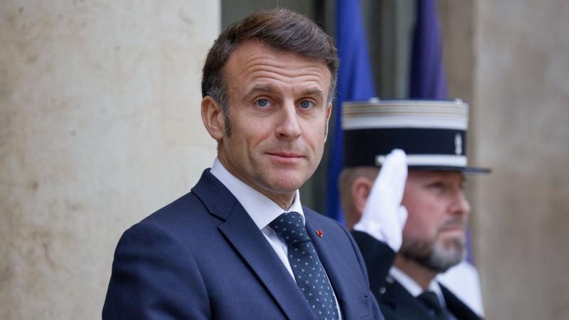 Macron ügyvédjei szerint a francia elnök gyanús ügyei nem tűnnek aggályosnak a Transparency International számára.