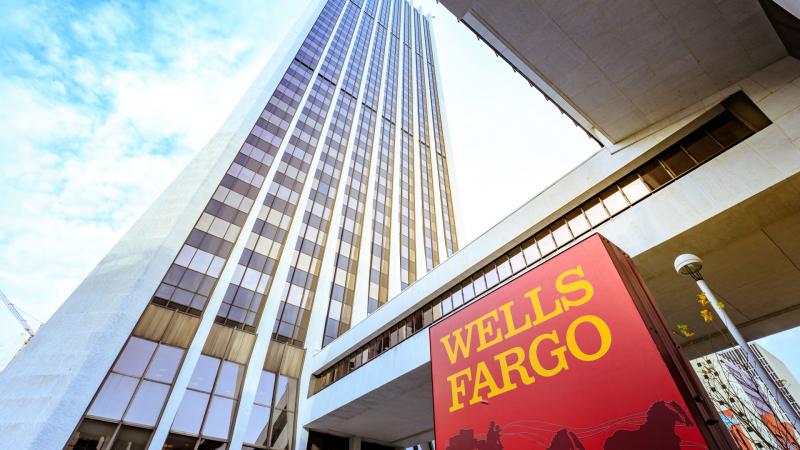 Egy újabb lépéssel közelebb került a Wells Fargo az eszközplafon megszüntetéséhez.