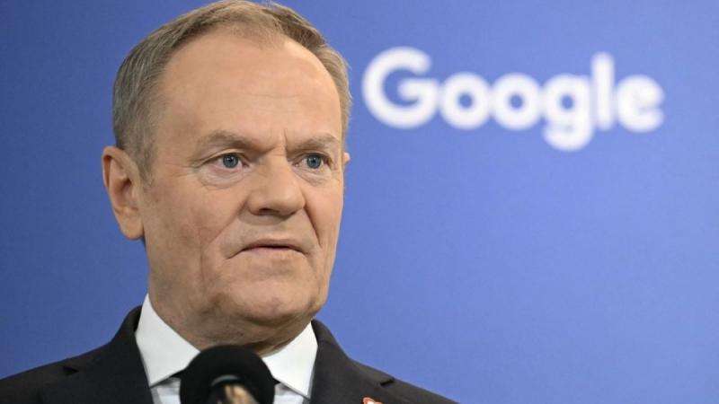 Tusk figyelmeztetett a lengyel újságíróknak: A téma lezárult - Mandiner