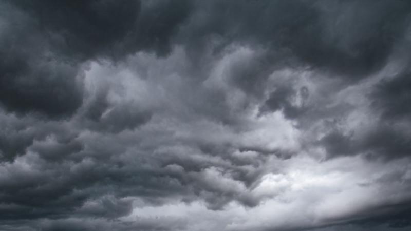 Egy újabb erős hidegfront közelít hazánk felé, amely zord időjárást hoz magával: a hétvégén újabb zivatarok, jégeső és hűvös levegő vár ránk. Érdemes felkészülni a változékony időre! - Life