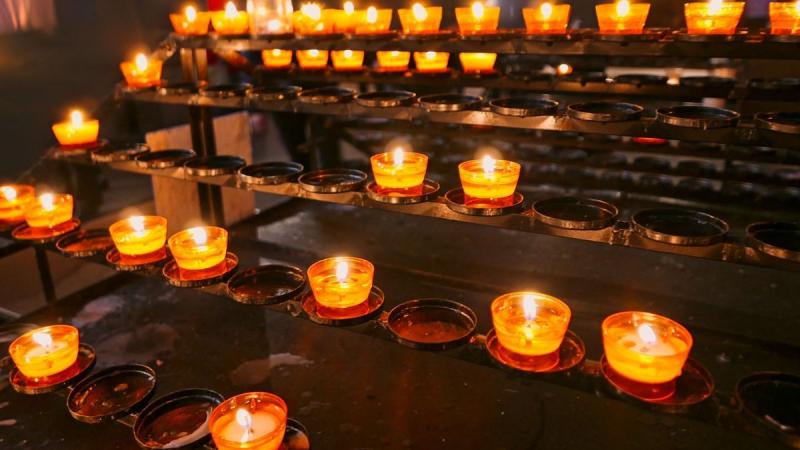 Sokkoló hír érkezett: tragikus repülőgép-balesetben elhunyt a világot meghódító híres dobos. Érdekesség, hogy alig néhány perccel a szörnyű esemény előtt még az utolsó fotóit osztotta meg követőivel. - Life