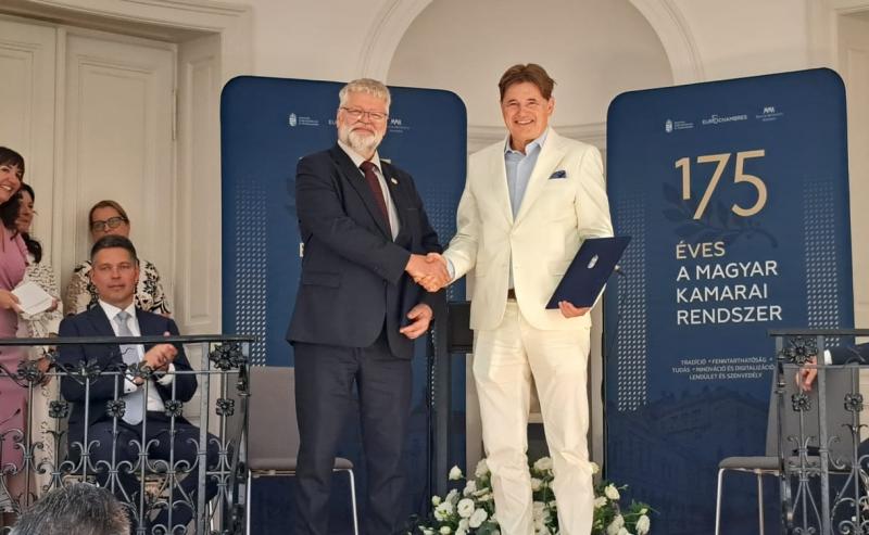 Megérkezik a 175 forintos érmecsemege, és az Iparkamara ünneplőbe öltözik!