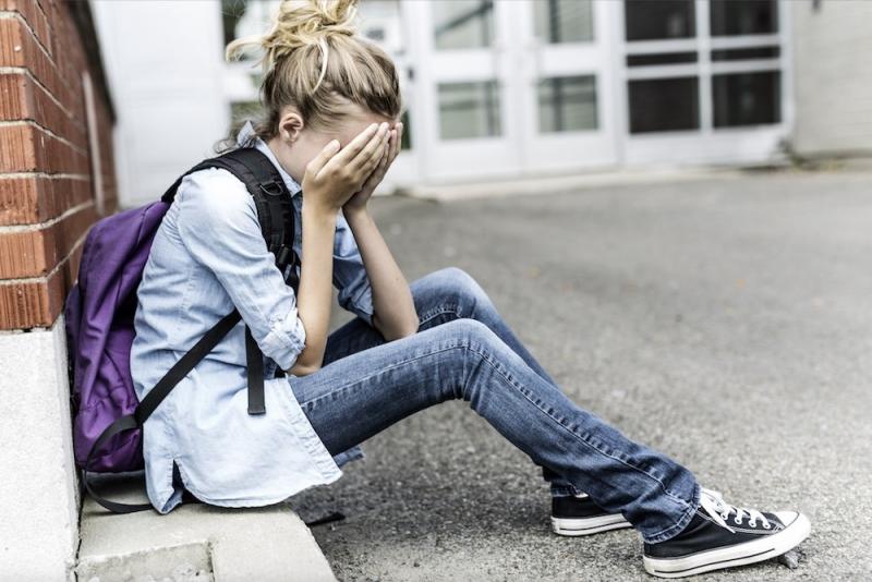 A DK egy új irányvonalat képviselne, amely radikálisan felülírná a hagyományos dogmákat: eltörölné a gyónási titkot a pedofil ügyek kapcsán. Ez a lépés jelentős változást hozna a vallási és jogi keretekben, és komoly vitákat generálna a társadalomban. Az 